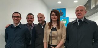 FOTOGALLERY Aversa, inaugurato il comitato del candidato sindaco Gianluca Golia: non abbiamo paura di nessuno, non ci facciamo imporre nulla dagli “stranieri”