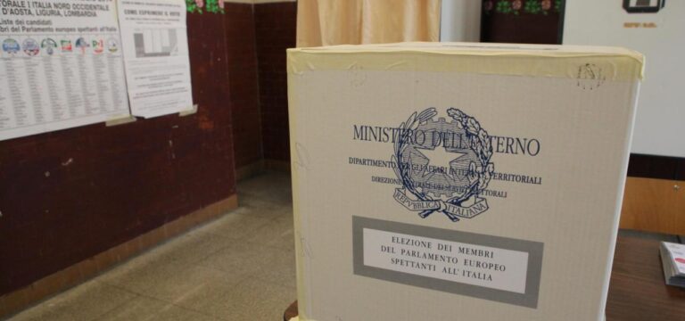 Comunali a Sant’Arpino, Di Serio a nome dei 6 moschettieri: “Potremmo non ricandidarci”. Ma sul tavolo ci sono 4 nomi per la leadership