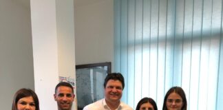 FOTO Casapesenna, De Rosa vara una giunta al femminile: ecco i nomi dei nuovi assessori