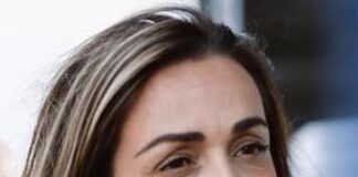 LA DENUNCIA Ballottaggio a Casoria, colpo basso e caduta di stile di Bene contro la Russo. La candidata del centrodestra lo querela: “Vergognose bugie, abbattuto il sistema Casillo”