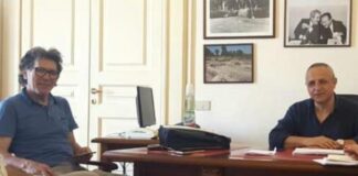 ECCO TUTTE LE PROVE Scandalo a Sant’Arpino, raffreddatori per gli uffici comunali pagati più del triplo del prezzo di mercato. Dell’Aversana invita i dipendenti a recarsi al lavoro in costume, mentre la segretaria comunale Lanzaro fa finta di nulla