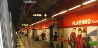 Tragedia alla stazione Flaminio di Roma, militare 30enne Campana muore per un colpo sparato dalla pistola d’ordinanza: si segue la pista del suicidio