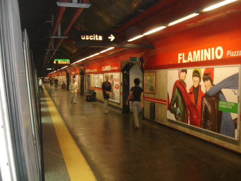 Tragedia alla stazione Flaminio di Roma, militare 30enne Campana muore per un colpo sparato dalla pistola d’ordinanza: si segue la pista del suicidio