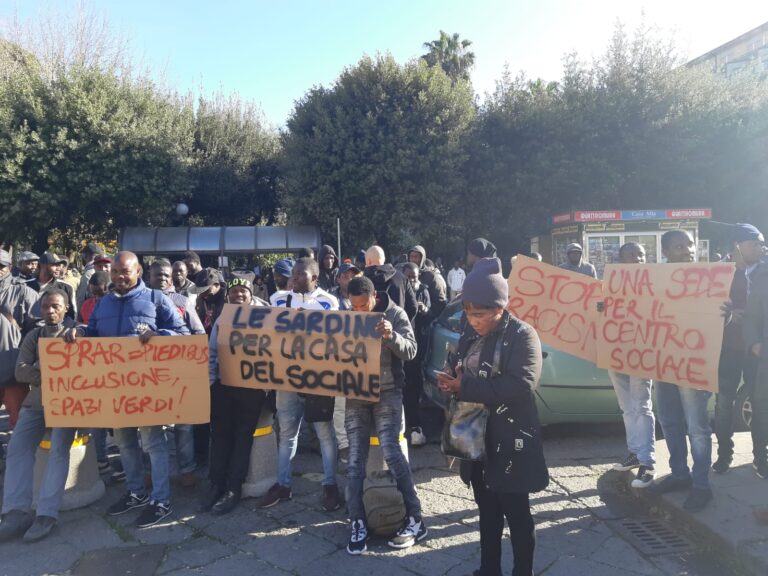FOTO E VIDEO Nulla di fatto dall’incontro in Prefettura: continua ad oltranza la protesta dell’Ex Canapificio Caserta e rete dei migranti del progetto Sprar
