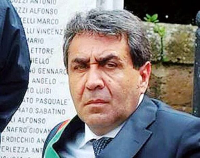 San Felice a Cancello, chiesti 10 anni per l’ex sindaco De Lucia: si tornerà in aula a metà gennaio