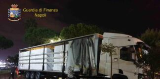Traffico di ‘bionde’ nel Salernitano: sequestato un carico da oltre 8 tonnellate di sigarette di contrabbando