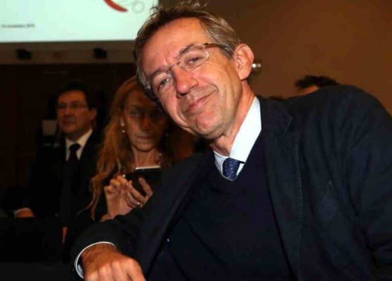 Comunali Napoli, Manfredi detta la linea: “Niente tasse e lotta all’evasione”. E sulle alleanze confronto anche con i ‘dissidenti’ dei ‘5 Stelle’