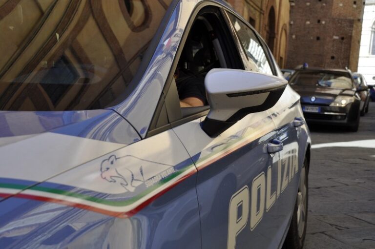 Tassi d’interesse del 120 per cento annuali sui prestiti: arrestati per usura un uomo e una donna del Napoletano