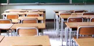 Marigliano, studente 15enne sferra pugno a docente