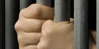 Avellino, detenuto evade dal carcere: ha scavalcato il muro di cinta e si è dileguato nella boscaglia