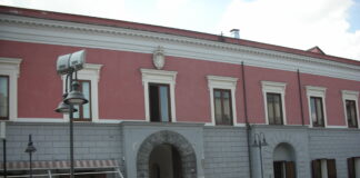 INCHIESTA CONCORSI PUBBLICI CARDITO/6 Sospese “a tempo determinato” le commissioni d’esame: Lombardi e Perna si dimettono ma il responsabile li “rimanda” a luglio