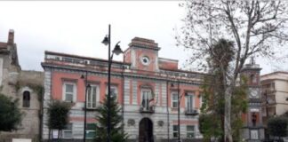 Arzano, diffida dal prefetto per approvare il rendiconto: 20 giorni per evitare lo scioglimento