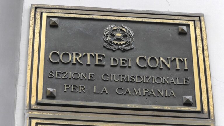 Emergenza Covid, intesa tra Regione Campania e Sanità privata sui rimborsi anche senza prestazioni: la Corte dei Conti accende i riflettori sugli oltre 3 milioni destinati ai laboratori