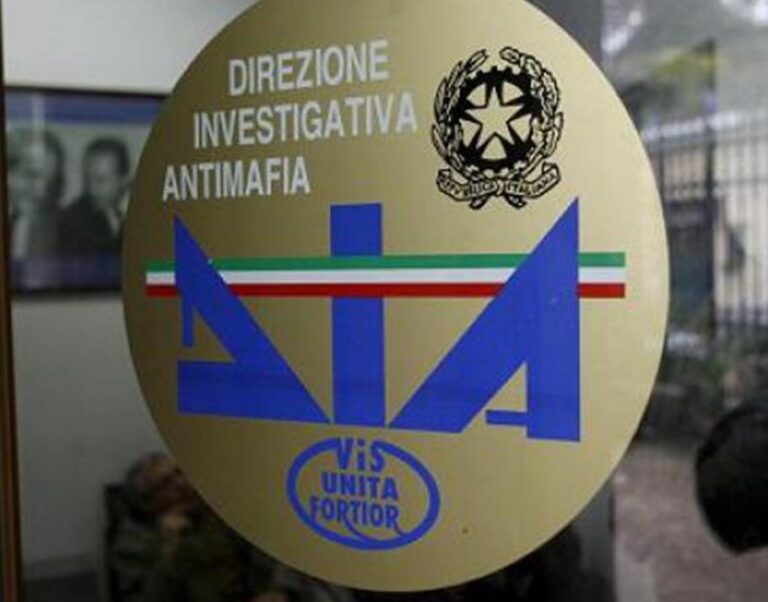 Riciclaggio, capitali della camorra napoletana reinvestiti in Toscana: ordinanza per due persone vicine al clan Lo Russo