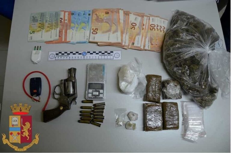 Arrestato a novembre per possesso di armi e droga: 25enne di Caserta passa dal carcere ai domiciliari