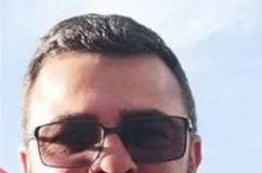 Tragedia a Reggio Emilia, due camion si scontrano e prendono fuoco: muore carbonizzato 42enne di Pozzuoli