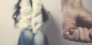 Picchia ripetutamente madre e sorella per avere i soldi della droga: allontanamento da casa e divieto di avvicinamento alle donne per un 35enne di Aversa