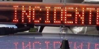 Auto contro albero nell’Agro aversano, muore 21enne: in fin di vita il fratello di 18 anni