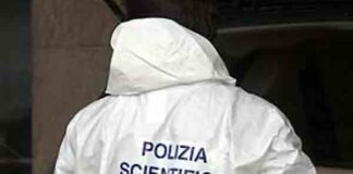 Aversa, trovato morto 55enne in casa con ferite da taglio: ipotesi omicidio