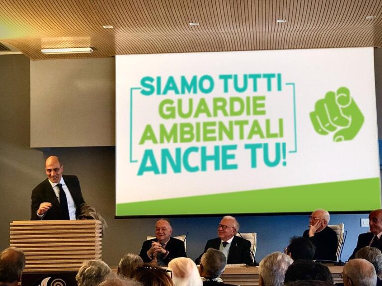 FOTO La Fondazione ambientalista Sorella Natura illustra a Roma le iniziative del 2020, a fare gli onori di casa l’avvocato casertano Massimo Golino: presenti il ministro dell’Interno Lamorgese e il cardinale Re