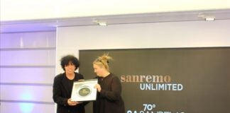 ‘National Voice Awards’, il cantautore partenopeo Blandizzi riceve il prestigioso premio a CasaSanremo