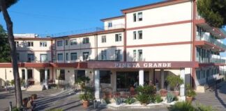 Inchiesta ampliamento della clinica Pineta Grande di Castel Volturno, concluse le indagini preliminari: imprenditori e funzionari pubblici verso il processo per corruzione, falso e abuso d’ufficio