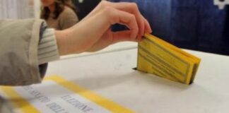 Elezioni suppletive a Napoli, è sfida a 5 per sostituire lo scomparso senatore Ortolani ma i seggi sono deserti