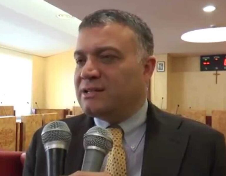 VERSO LE COMUNALI Frattamaggiore, il segretario Pd Russo: “Cinque anni di letargo. Pronto a candidarmi contro Del Prete”
