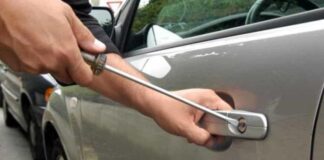 Tenta di rubare un’auto ma il proprietario lo scopre e chiama i carabinieri: arrestato 58enne del Napoletano