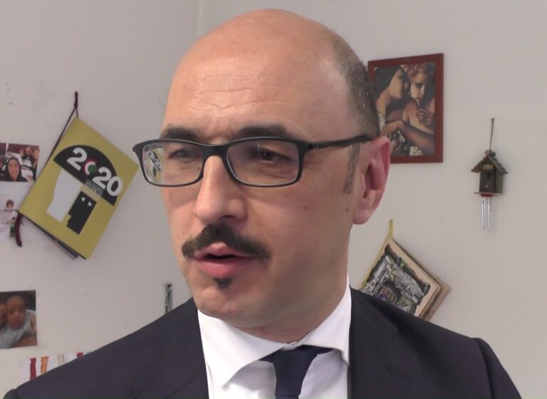 LA VIDEO INTERVISTA Giornalisti minacciati, il viceministro dell’Interno Mauri a Caserta: “Bene riapertura osservatorio nazionale, il governo sta dando il segnale giusto”