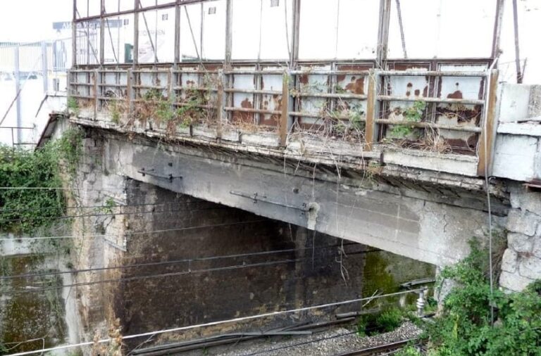 Maddaloni, pericolo crollo del Ponte Vapore: la Procura di Santa Maria Capua Vetere dispone il sequestro