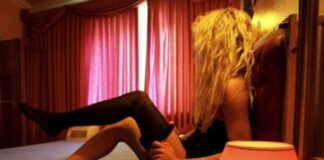 Si faceva pagare una ‘tassa’ di 20 euro sulle prestazioni sessuali delle prostitute nel suo hotel: arrestato 20enne del Napoletano