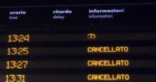 Weekend a rischio e disagi per chi viaggia in treno, possibili cancellazioni per lo sciopero 23-24 novembre