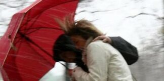 Napoli, gelo e vento forte: disposta per domani la chiusura delle scuole, dei parchi e dei cimiteri