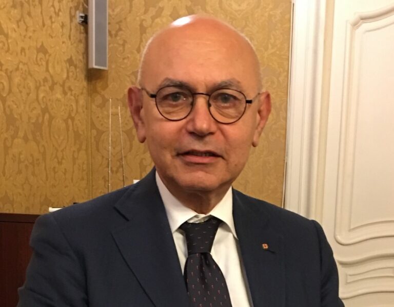 Castel Volturno, arresto del patron della clinica Pineta Grande: l’imprenditore Vincenzo Schiavone lascia tutti gli incarichi in vista del Riesame