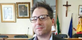 Aversa, terremoto politico nella maggioranza targata Golia: Fadda si dimette da vice sindaco. Al suo posto subentra l’assessore Zoccola