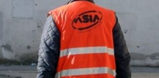 Napoli, polemica sul concorso Asia: i disoccupati scendono in piazza per protesta