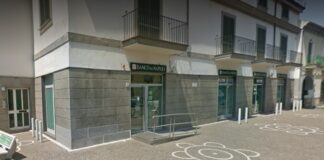 Assalto alla filiale del banco di Napoli di Teverola, colpo mancato: ladri in fuga a mani vuote