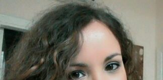 VERSO LE COMUNALI Casavatore, il candidato sindaco dei 5 stelle Elisabetta Puzone: “Legalità, ambiente, politiche sociali e giovanili le nostre priorità”. E sugli avversari: “In stato confusionale”