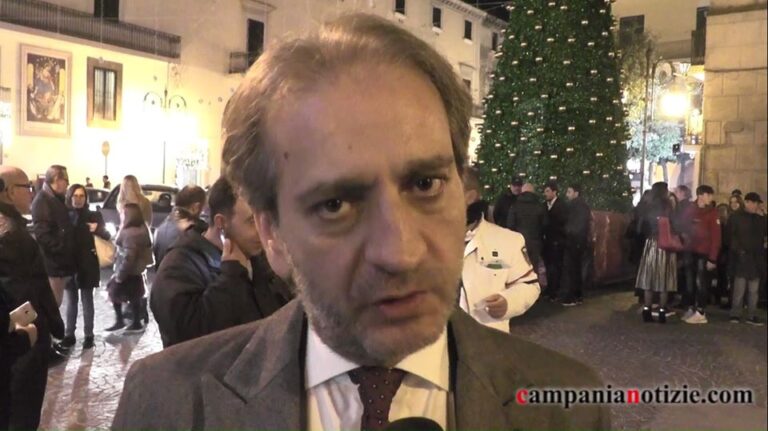 VERSO LE COMUNALI Grumo Nevano, pronte le liste a sostegno dell’ex sindaco Di Bernardo: “Via i personaggi antitetici alla nostra idea di città”. E sugli avversari: “Pura follia”