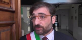 IL CASO POLITICO Aversa, il sindaco Golia stronca il suo ex vice Fadda: “Tempistica dimissioni totalmente sbagliata, ora bisogna pensare ai cittadini”