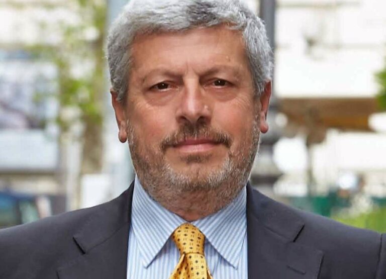 Coronavirus a Napoli, il consigliere comunale Mario Coppeto positivo al Covid-19: attività del civico consesso verranno svolte solo con modalità a distanza