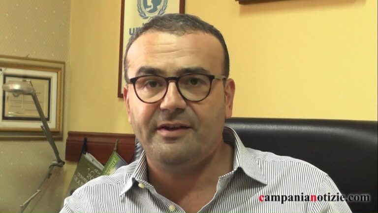 Coronavirus, si aggravano le condizioni del ‘paziente 1’ a Crispano. Il sindaco Emiliano: “Non esponiamoci ai rischi, restiamo a casa”