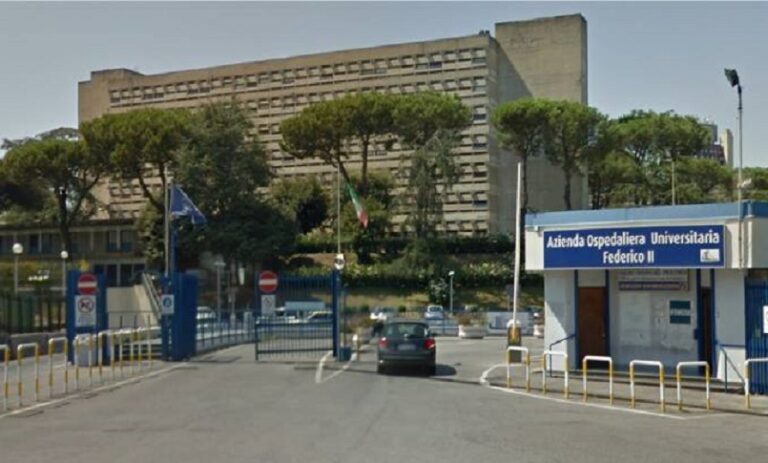 Coronavirus a Napoli, due bambini piccoli ricoverati al Policlinico Federico II: è l’unico centro in Campania per l’infezione pediatrica
