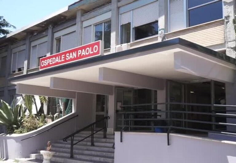Napoli, ospedale San Paolo: medici aggrediti nonostante i carabinieri