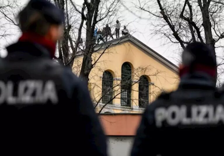 Armi, droga e cellulari in carcere: 30 arresti a Napoli. Operazione di Polizia di Stato e Polizia Penitenziaria