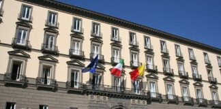 Green pass a Napoli, pugno di ferro: sospesi 30 dipendenti Anm senza vaccino. Al Comune raffica di richieste di ferie