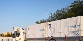 Centro Covid al Sant’Anna e San Sebastiano di Caserta, arrivati stamattina i tir con i materiali per la realizzazione dell’ospedale modulare