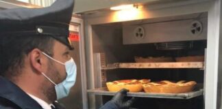 ‘Casatielli’ e pastiere vietate, il profumo di dolci tradisce una pasticceria nel Napoletano. Multato anche il titolare di un panificio