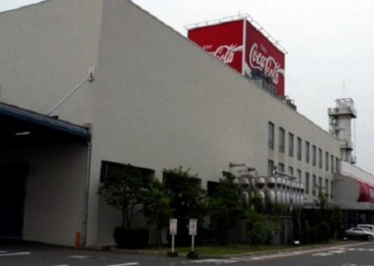 Cassa integrazione alla Coca Cola di Marcianise, i dipendenti chiedono il rispetto del contratto e l’azienda minaccia ridimensionamenti. I sindacati: “Un atteggiamento incomprensibile”